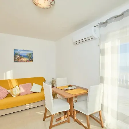 Апартаменты With Parking Space Maranovici, Mljet - 22339 Maranovici