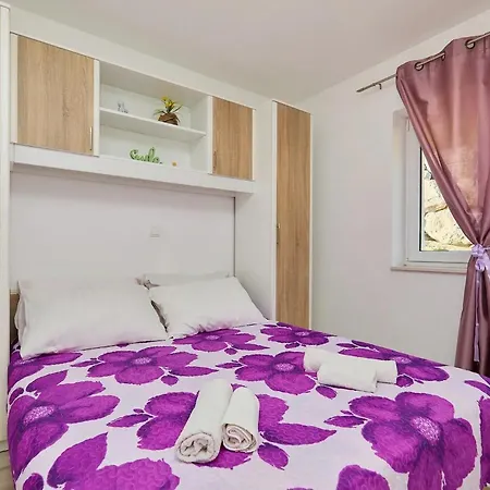 With Parking Spaces Maranovici, Mljet - 22339