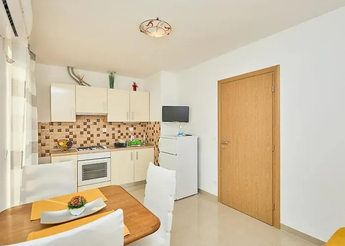 With Parking Space Maranovici, Mljet - 22339 Lejlighed